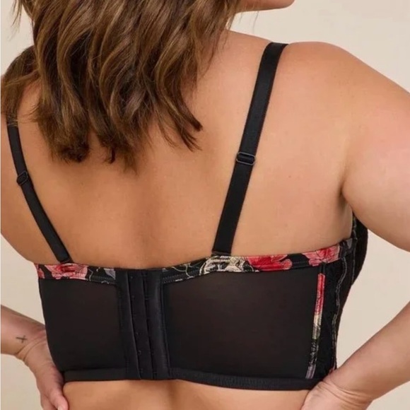 🖤 TORRID 🖤 TORRID FLORAL SKULL PUSH UP CORSET BRA 🖤 - Picture 3 of 6